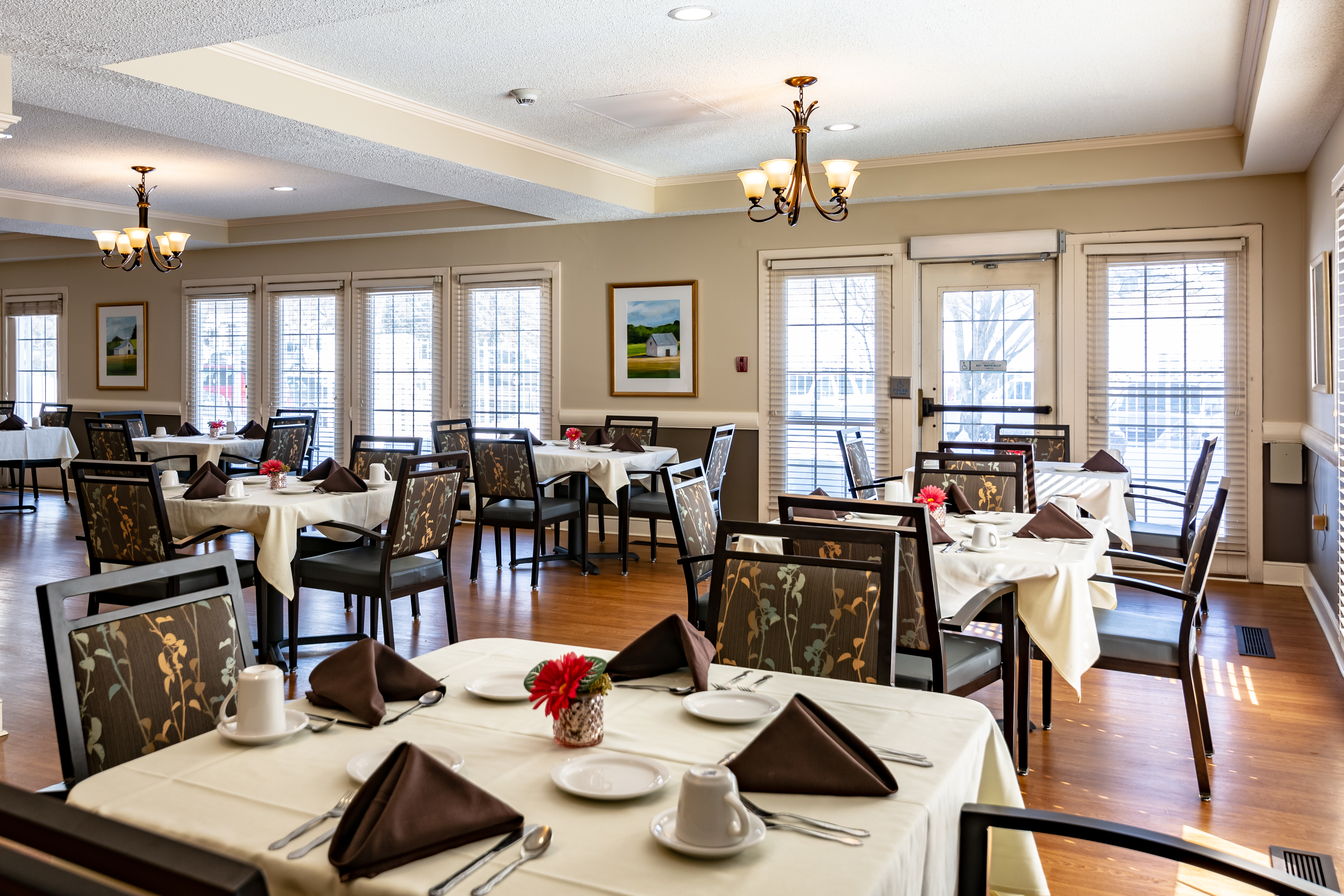 Ecumen Lakeview Commons