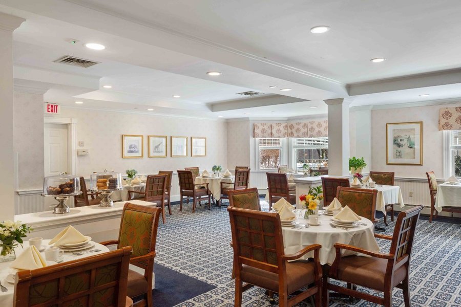 Benchmark Senior Living at Putnam Farm