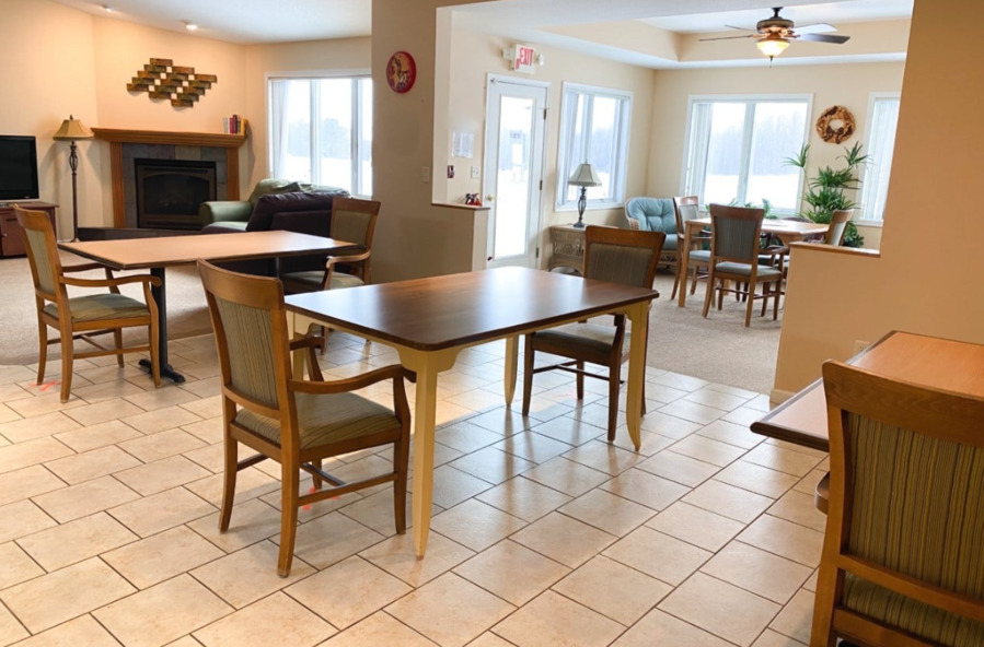 Carefree Living, Buhl