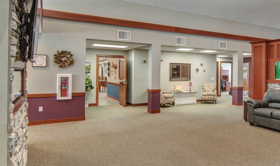 Suite Living of Forest Lake