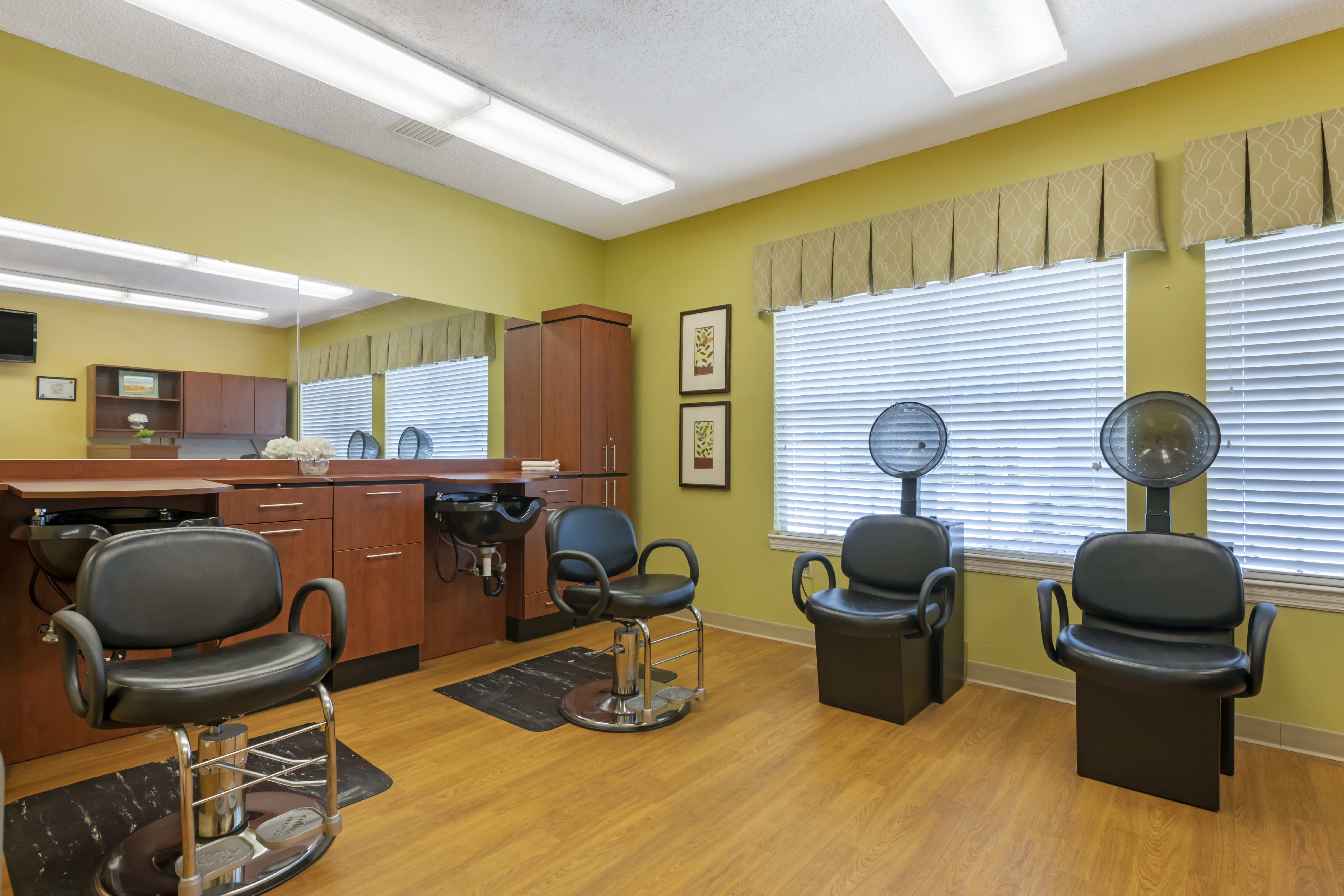 Brookdale Chambrel Pinecastle