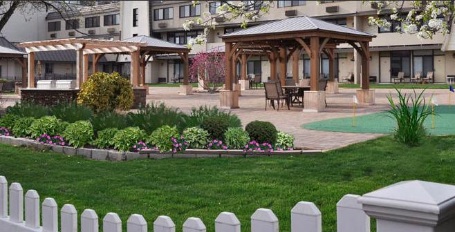 The Arbors Assisted Living at Islandia image