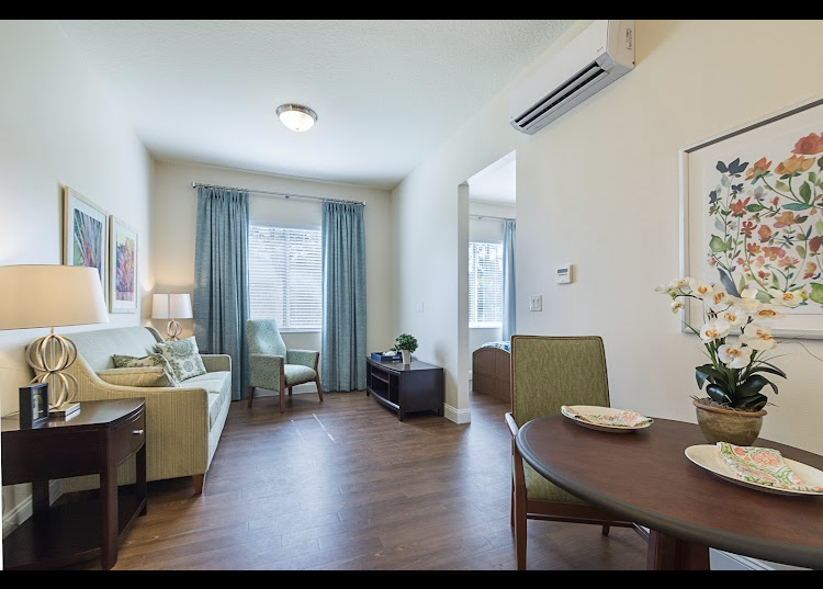 Discovery Village Palm Beach Gardens