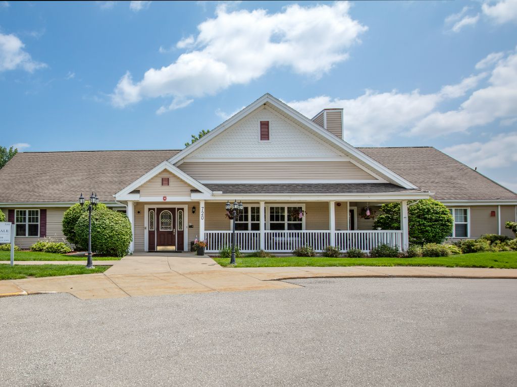 Brookdale Bay City Assisted Living image