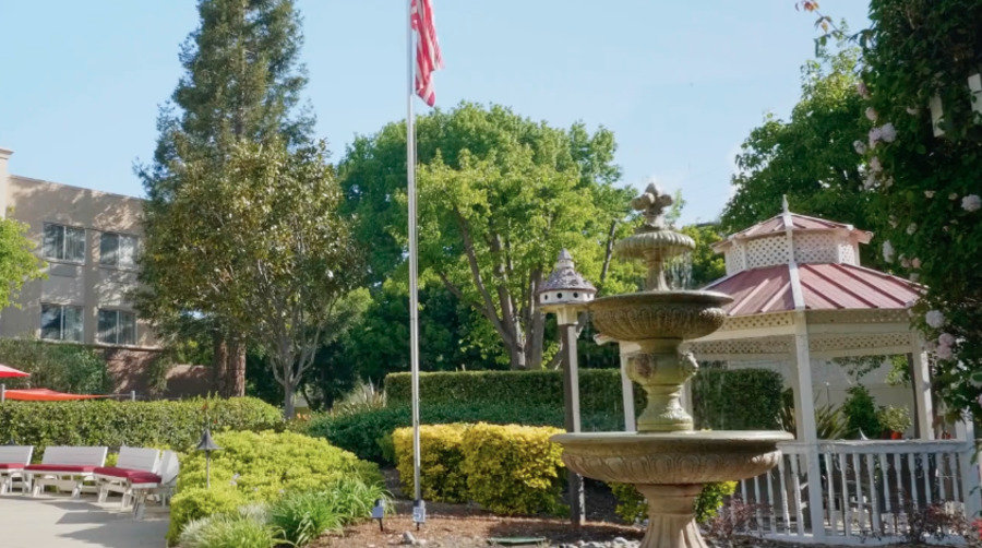 Carlton Senior Living San Leandro