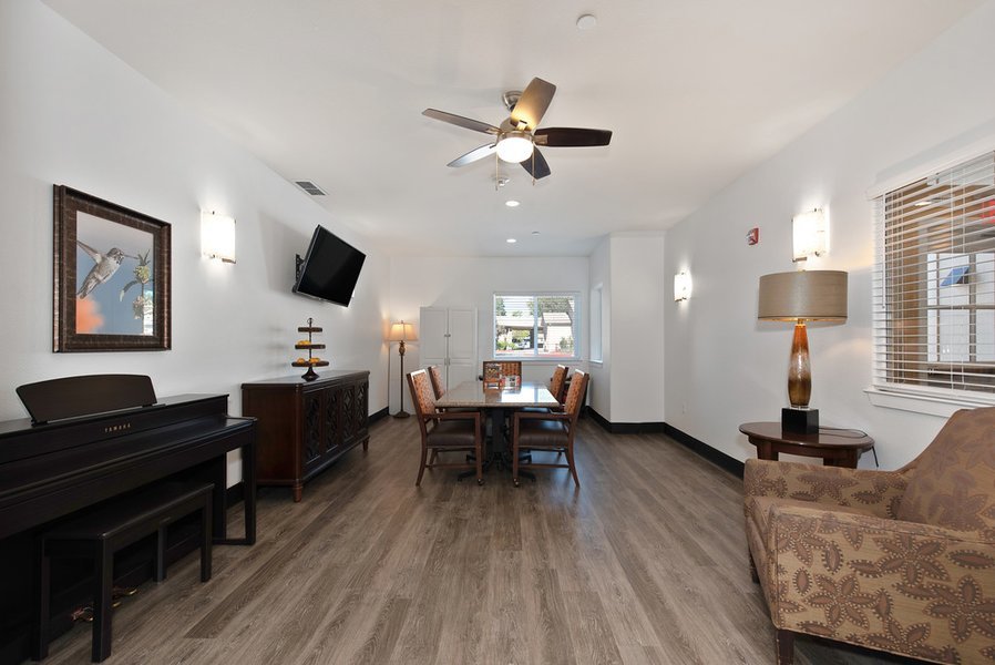 Healdsburg Senior Living