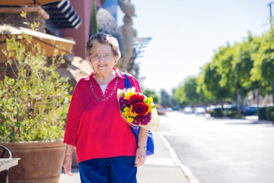 Carlton Senior Living Elk Grove