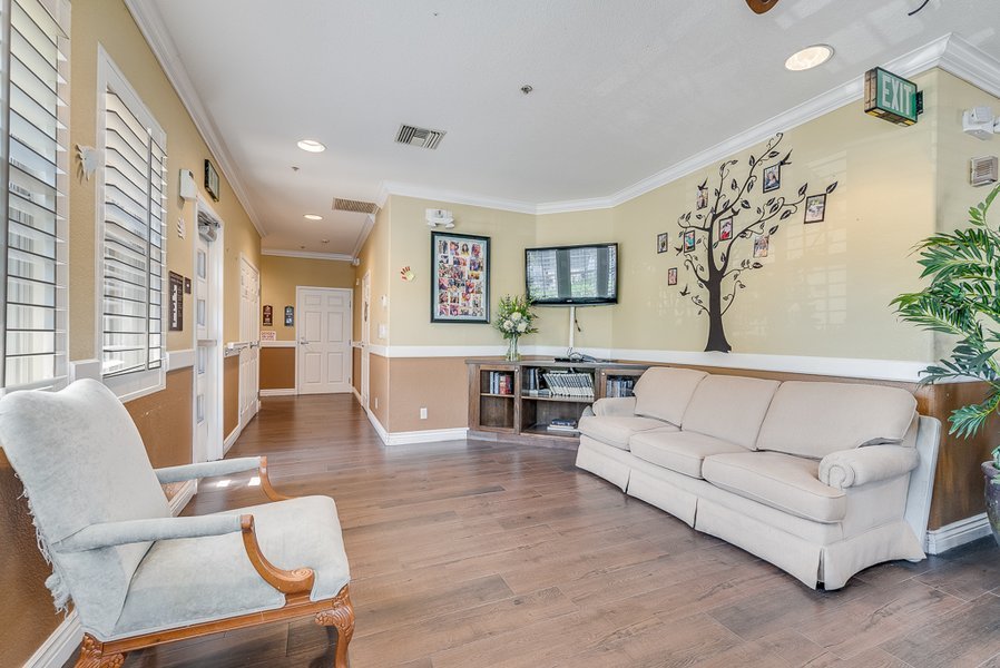 Newport Mesa Senior Living