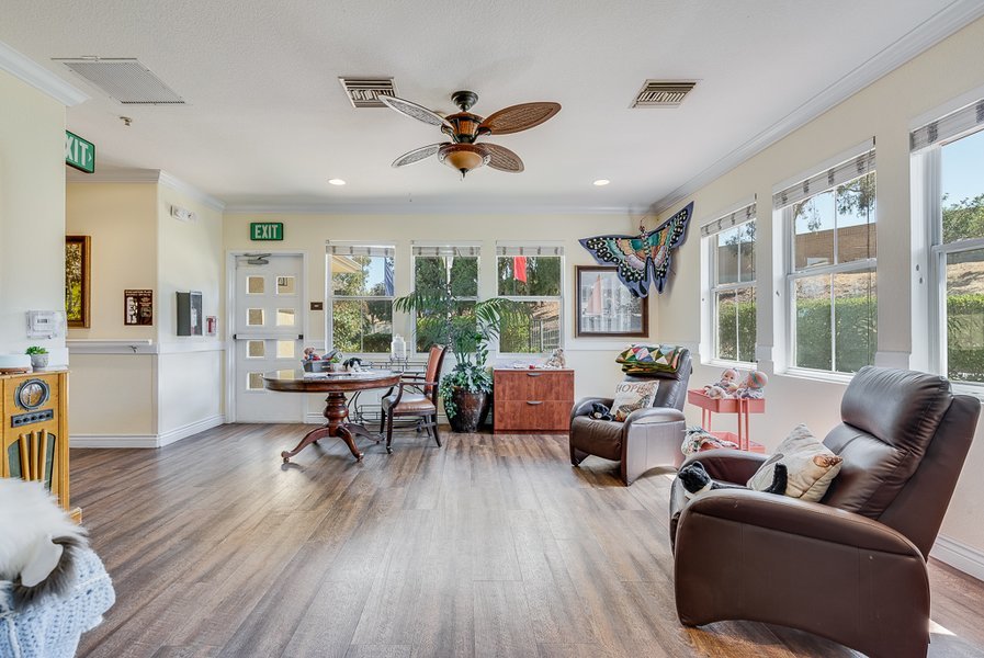 Newport Mesa Senior Living