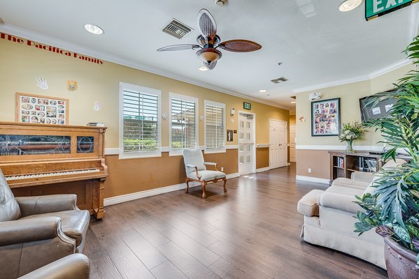 Newport Mesa Senior Living