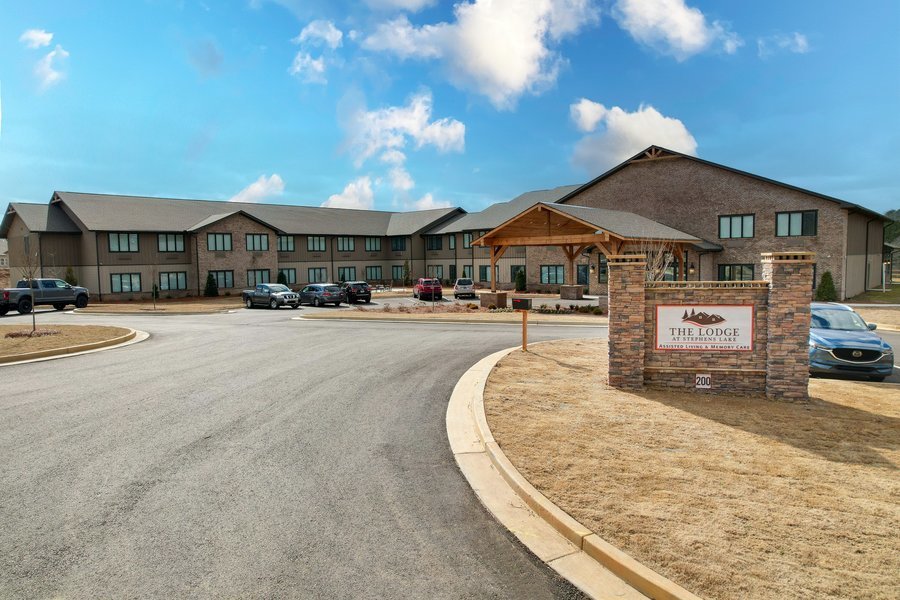 The Lodge at Stephens Lake