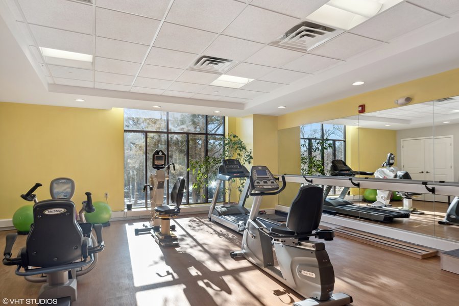AVIVA Country Club Heights