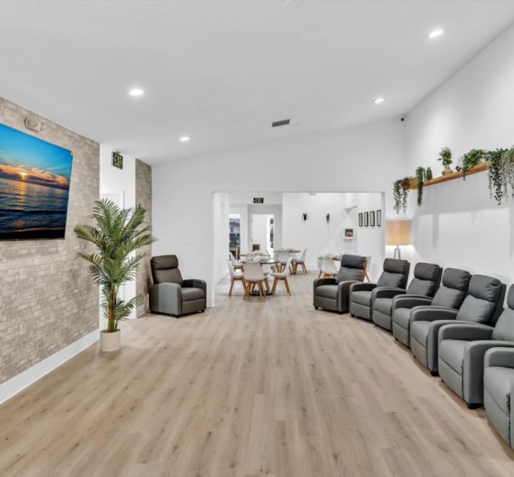 Mama Llama Assisted Senior Living 1