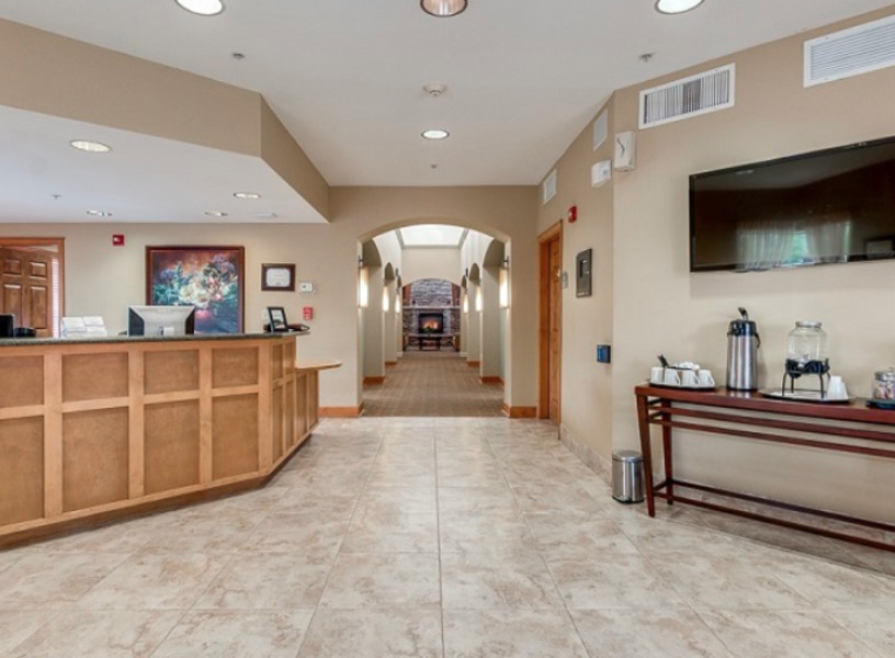 Hawthorn Court At Ahwatukee