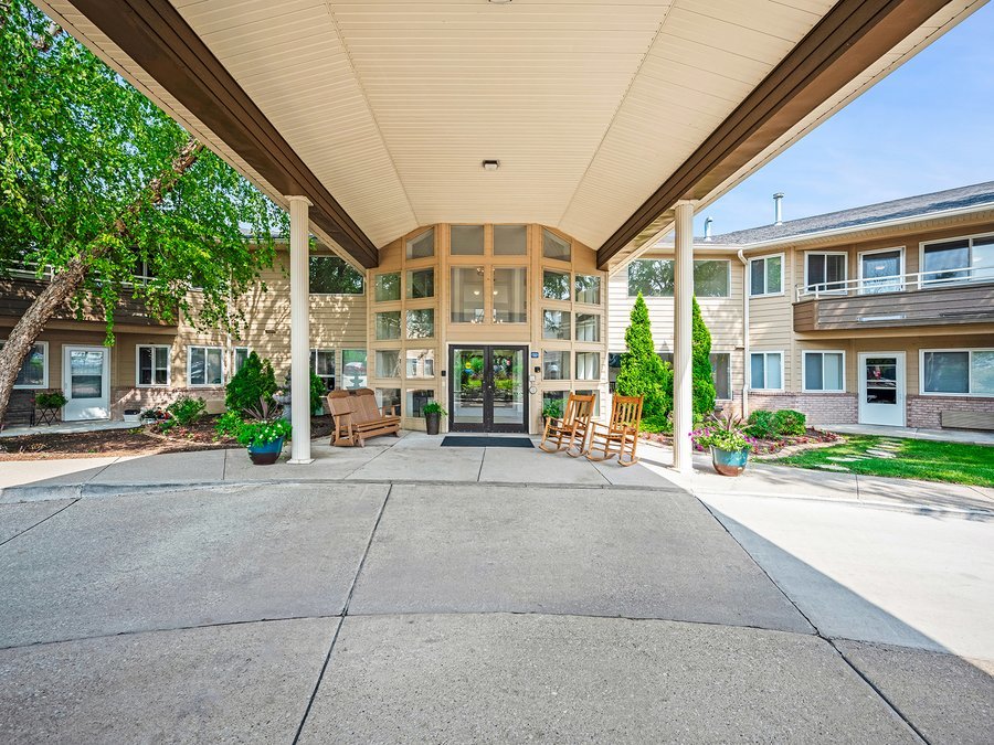 Holiday Palmer Hills