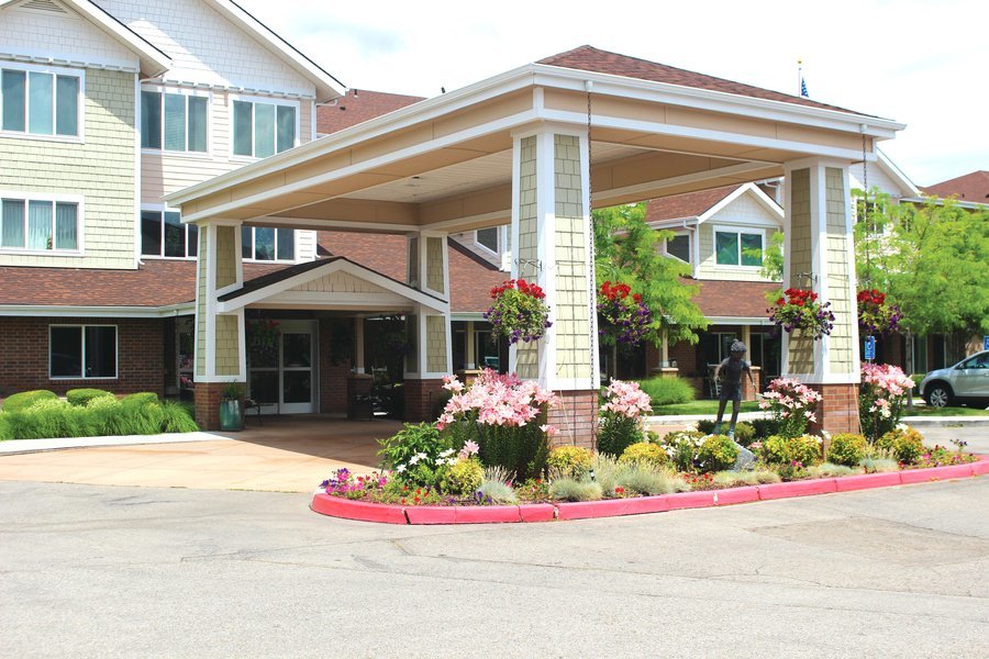 Salmon Creek Gracious Retirement Living