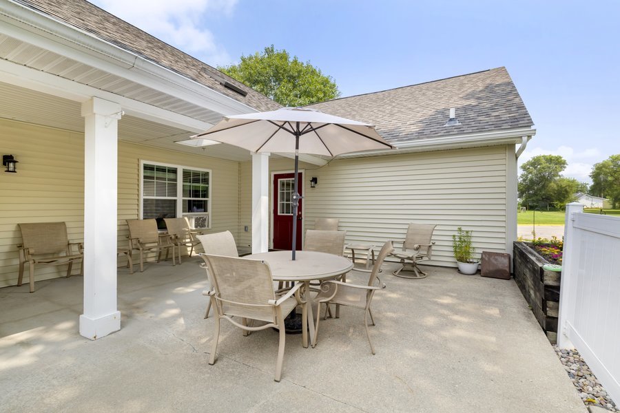 Hallowstone at Winona