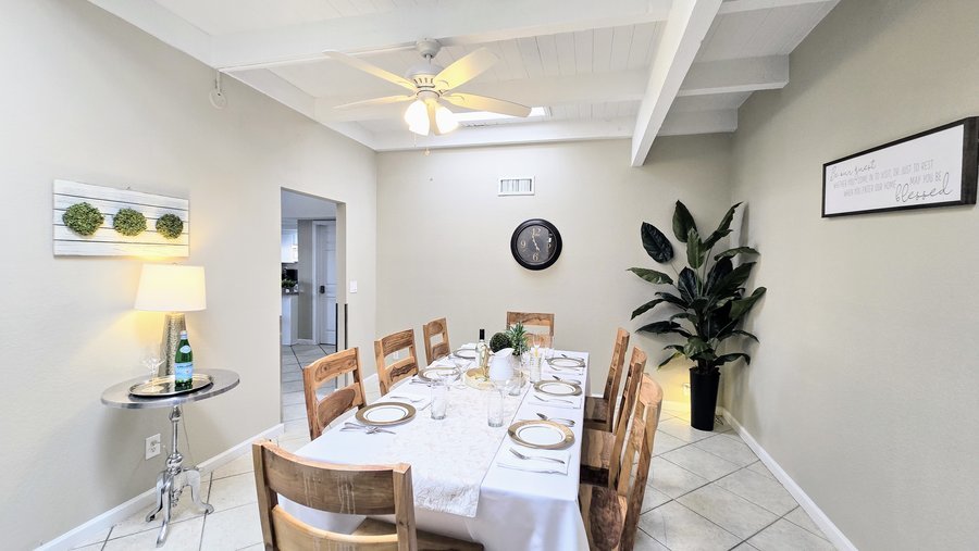 Desert Bloom Jean Dr