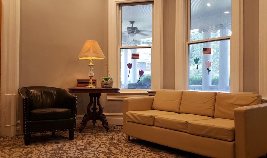 Little Senior Residence