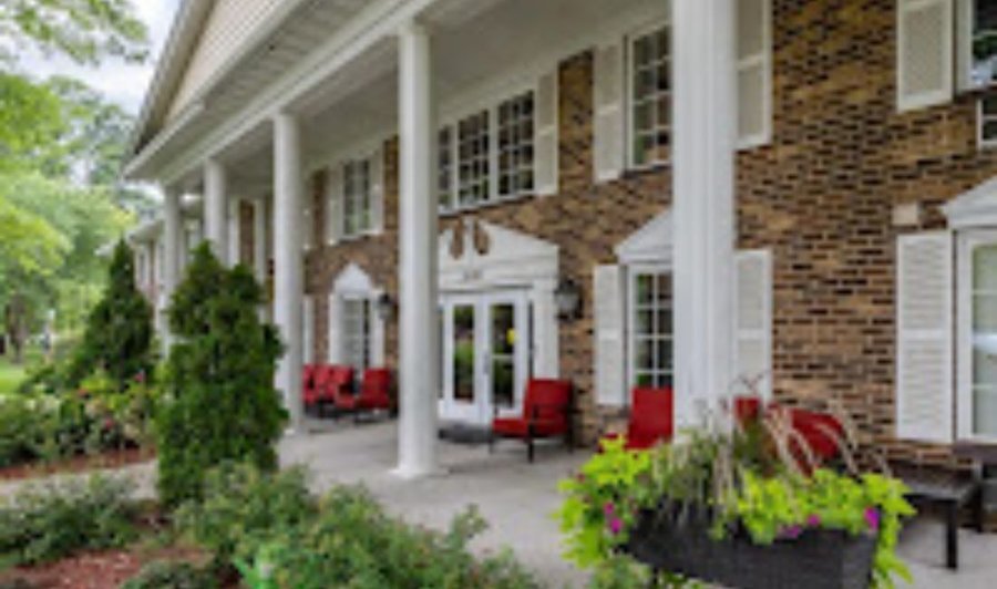 Brown Deer Place Retirement Living & Memory Care