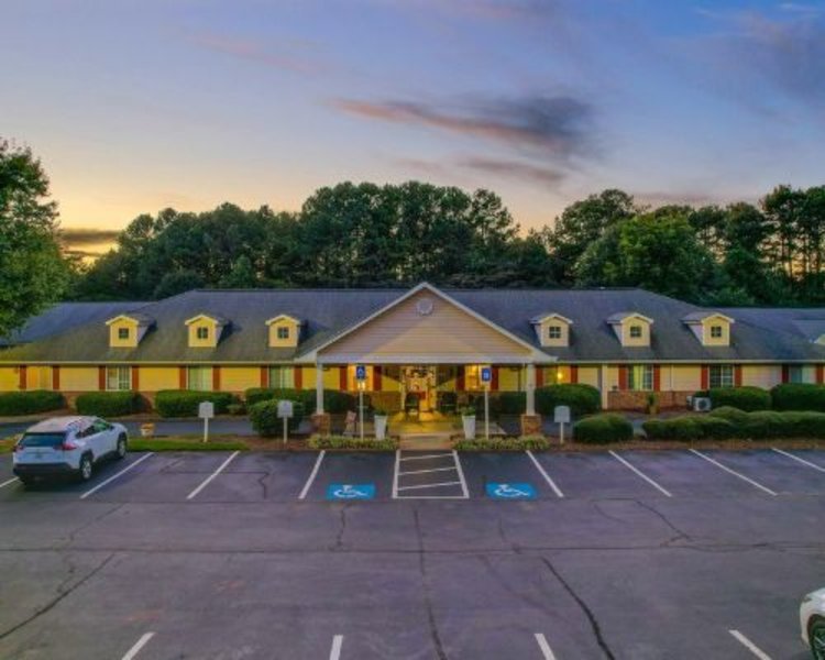 Bellevue Village at Neese Road
