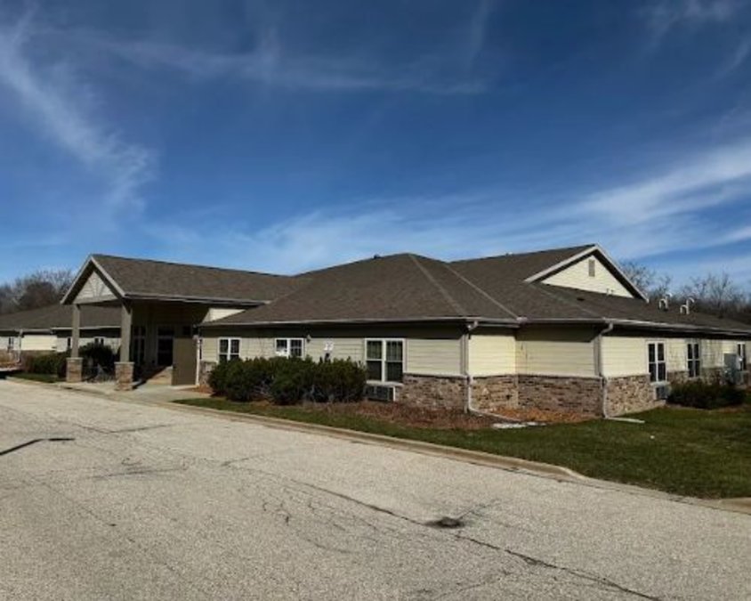 Dimensions Living Pewaukee East