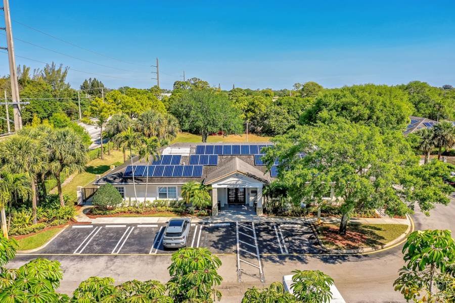 Cottages at Palm Beach