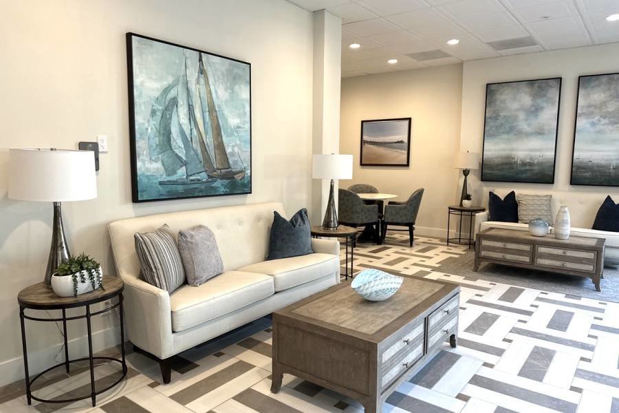 Bay Towers at Bixby Knolls