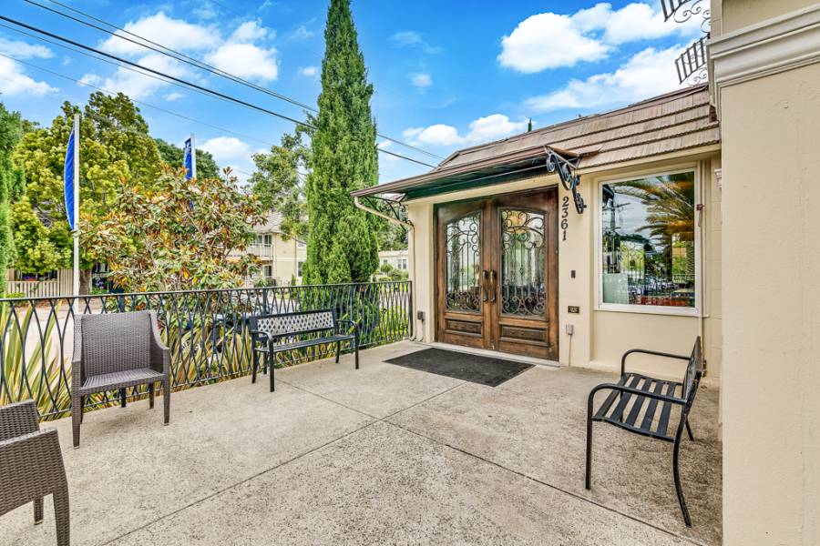 Oakland Heights Senior Living