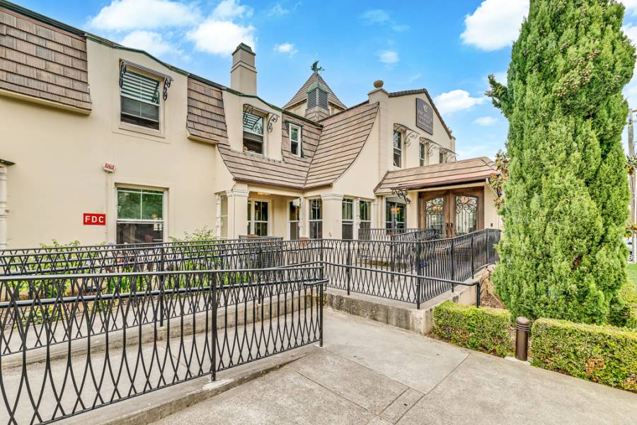 Oakland Heights Senior Living