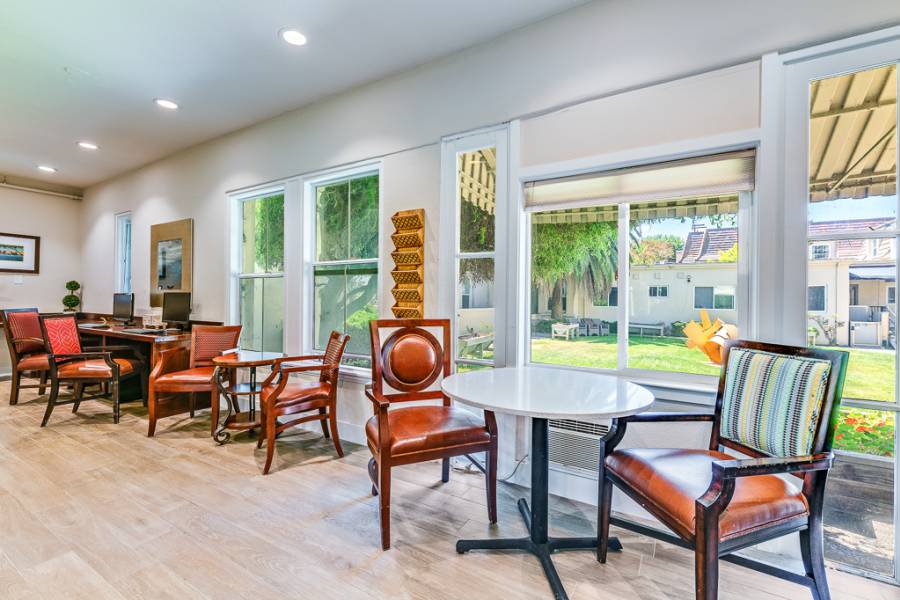 Oakland Heights Senior Living