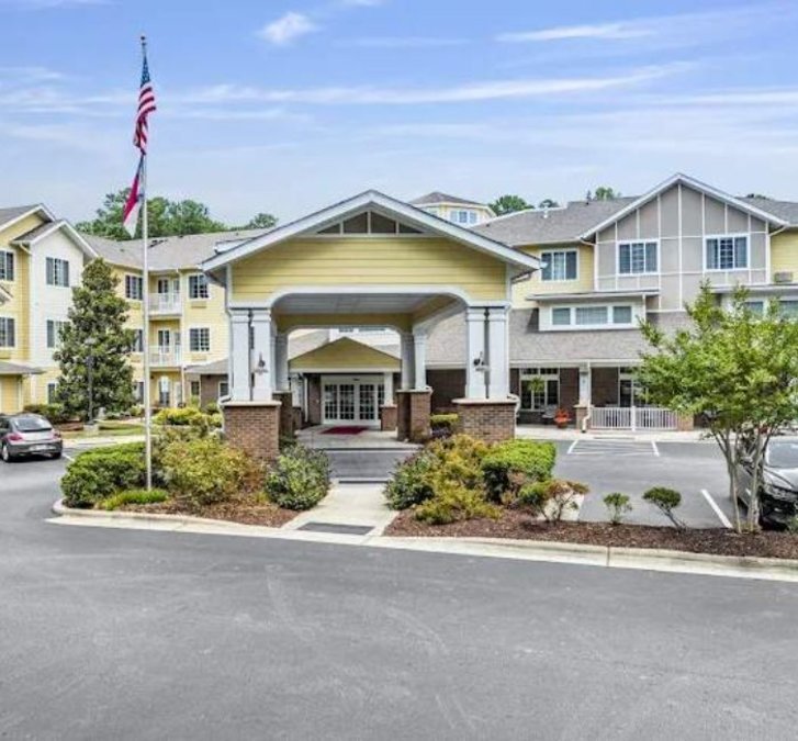 Whispering Pines Gracious Retirement Living