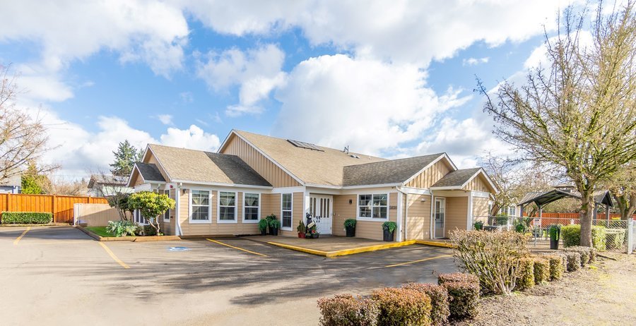 Oaktree Residential Living