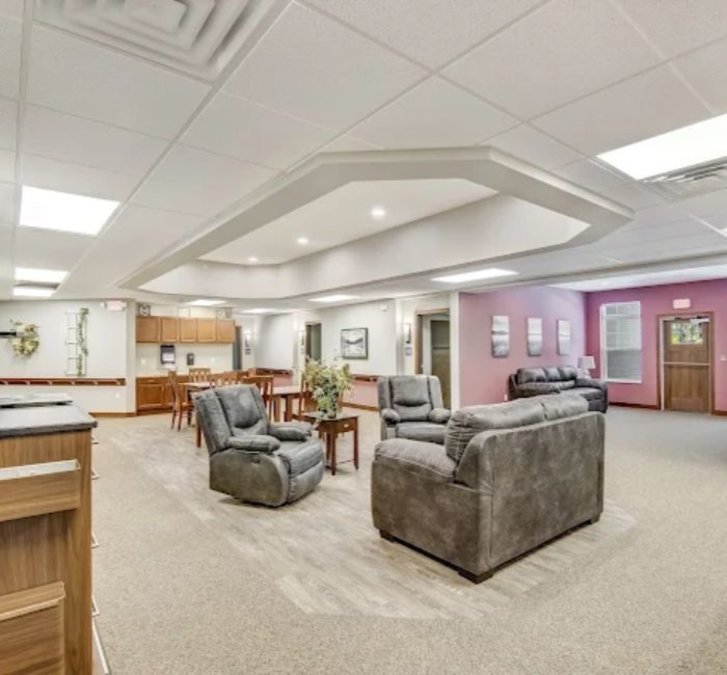 Suite Living of Crystal