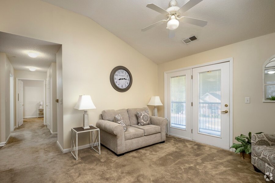 Mill Creek Manor