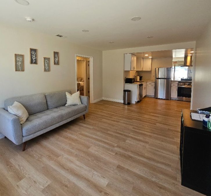 In R Great Hands - Stevely