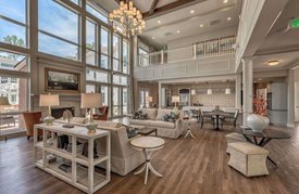 Varenita West Cobb