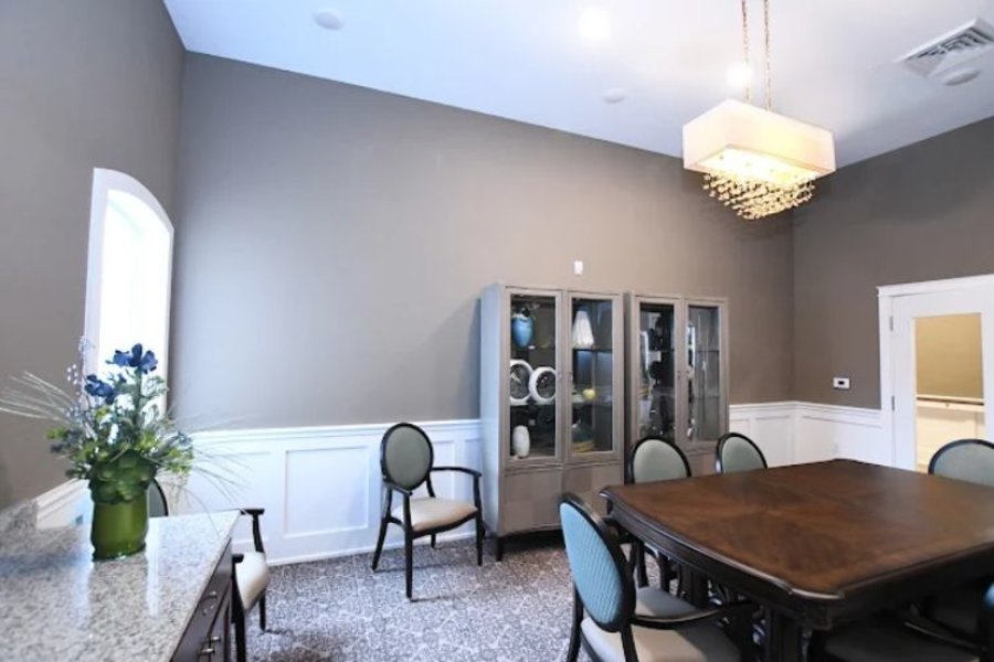 Hampton Manor of Brighton