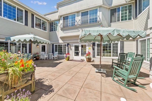 Edmonds Landing by Cogir