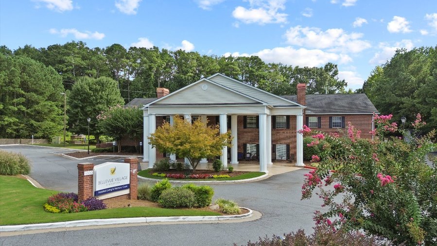 Bellevue Village at Woodstock