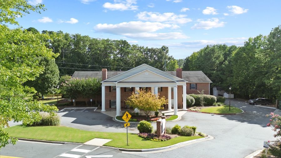 Bellevue Village at Woodstock