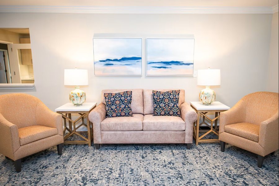 Commonwealth Senior Living at the Devonshire