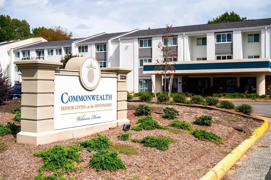 Commonwealth Senior Living at the Devonshire