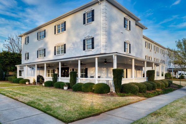 Ashton Manor At Sugarloaf