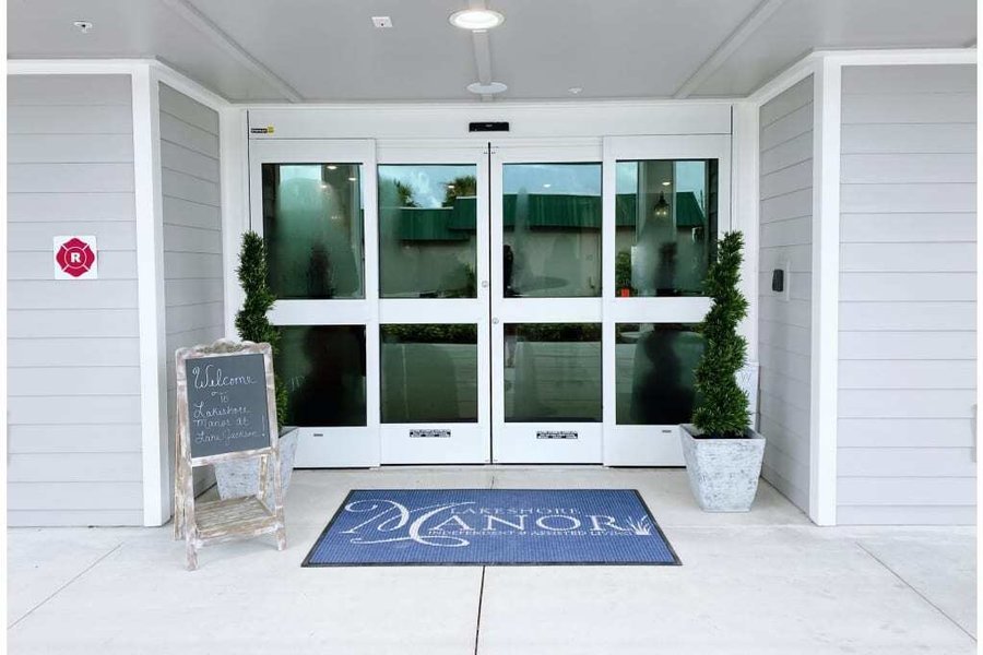 The Manor at Lake Jackson