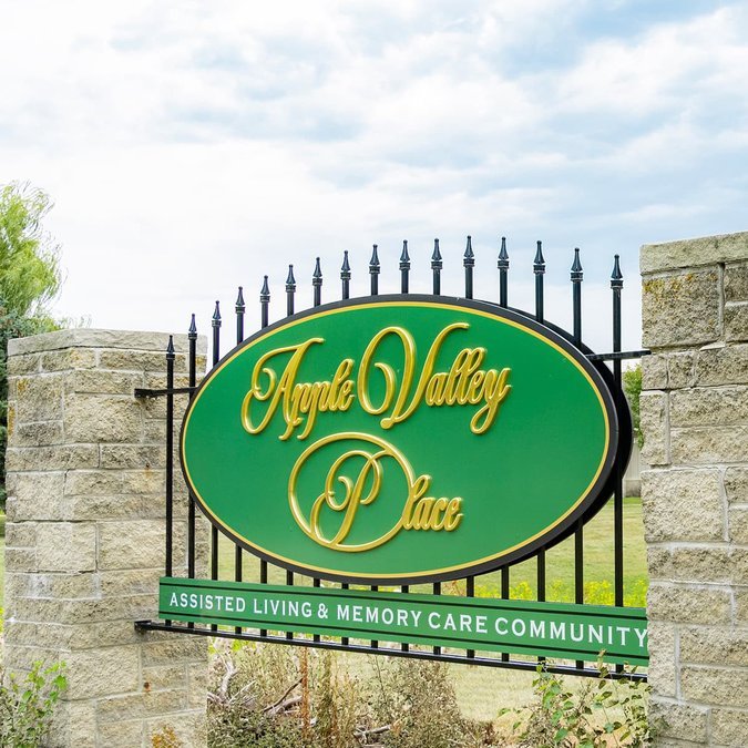 Apple Valley Place Clear Lake