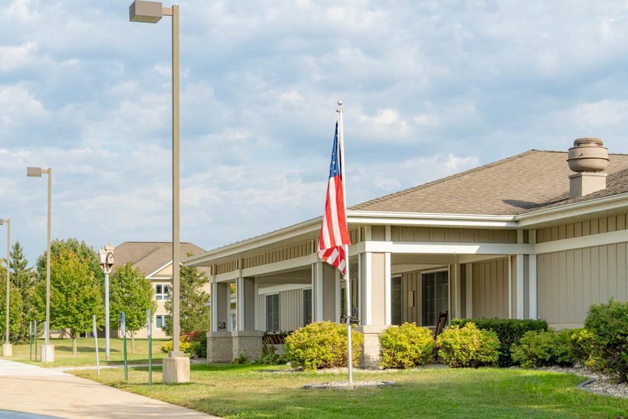 Apple Valley Place Clear Lake
