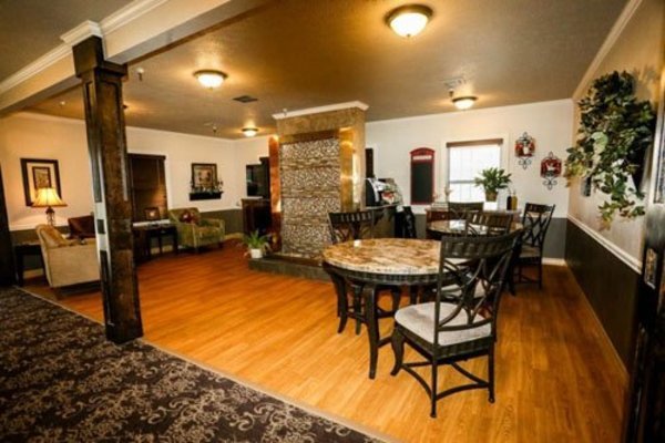 Heartsworth House Assisted Living & Senior Suites